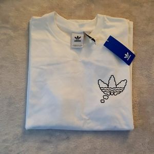 Adidas Sneak T shirt size M